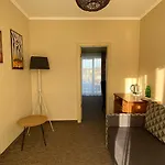Poeziya Mandriv Hotel