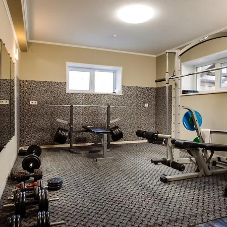 Hotel Poeziya Mandriv *