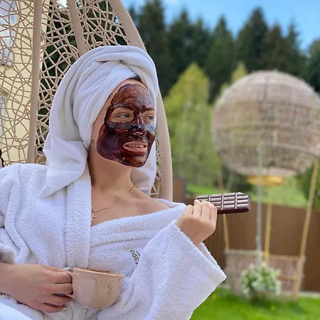 Hotel Poeziya Mandriv