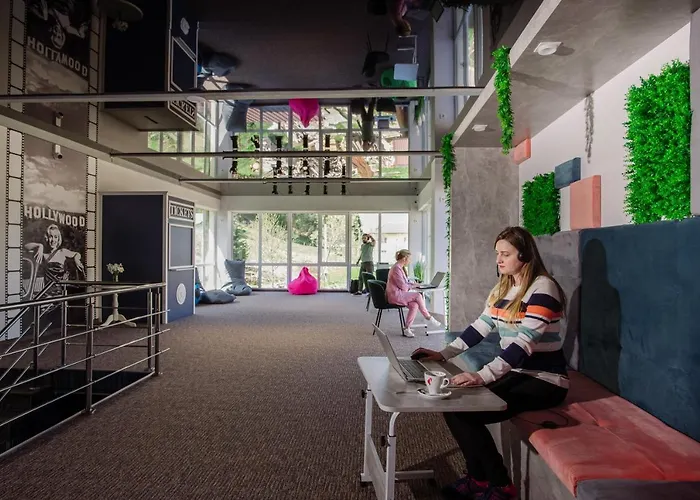 Poeziya Mandriv Hotel Skhidnytsia