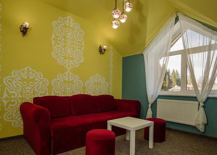 Poeziya Mandriv Hotel *