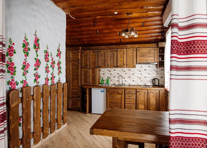Poeziya Mandriv Hotel