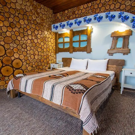 Poeziya Mandriv Hotel